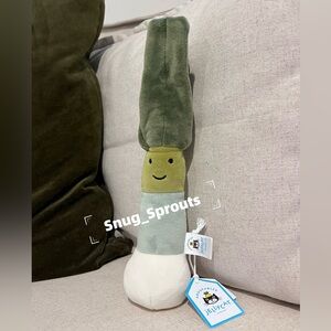 NWT Retired‼️ Jellycat vivacious vegetable leek fun Rare HTF - FAST SHIPPING!